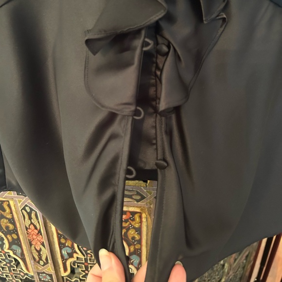 NWT silky flirty black shirt - Picture 5 of 8